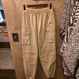 SHEIN Women's Beige Cargo Pants